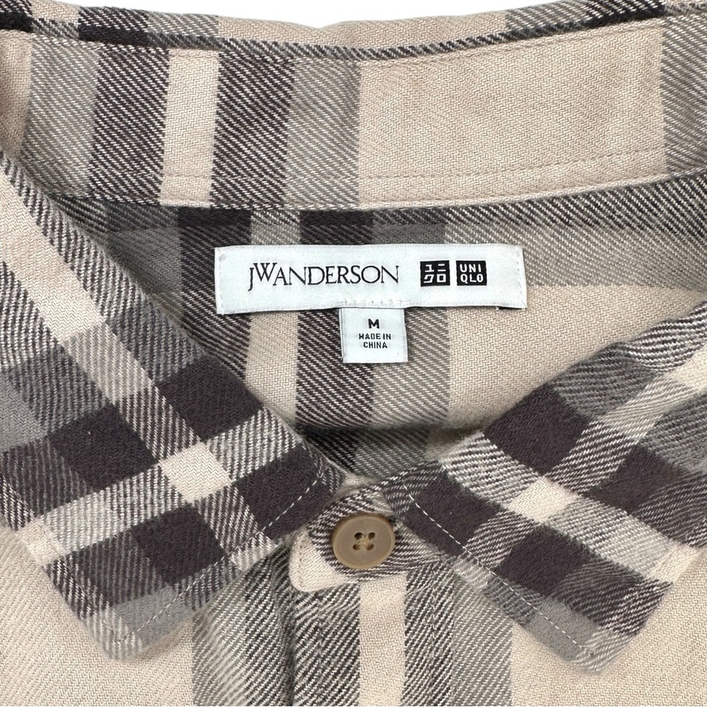 JW Anderson x Uniqlo Gray Brown Plaid Button Up Flannel Shirt sz M - Picture 6 of 8